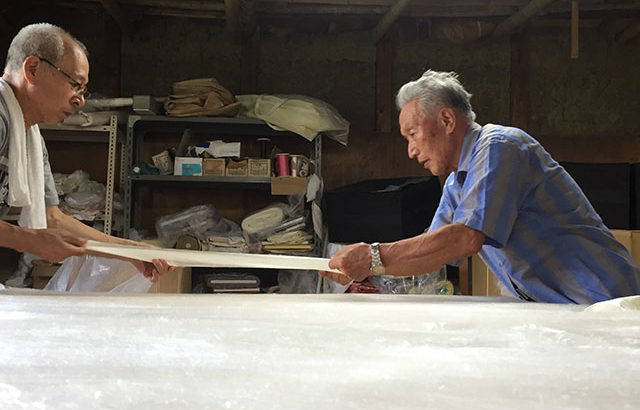 手引き真綿（絹）の名工 北川茂次郎さん（88歳）の集大成「呼吸する真綿布団」完成へ